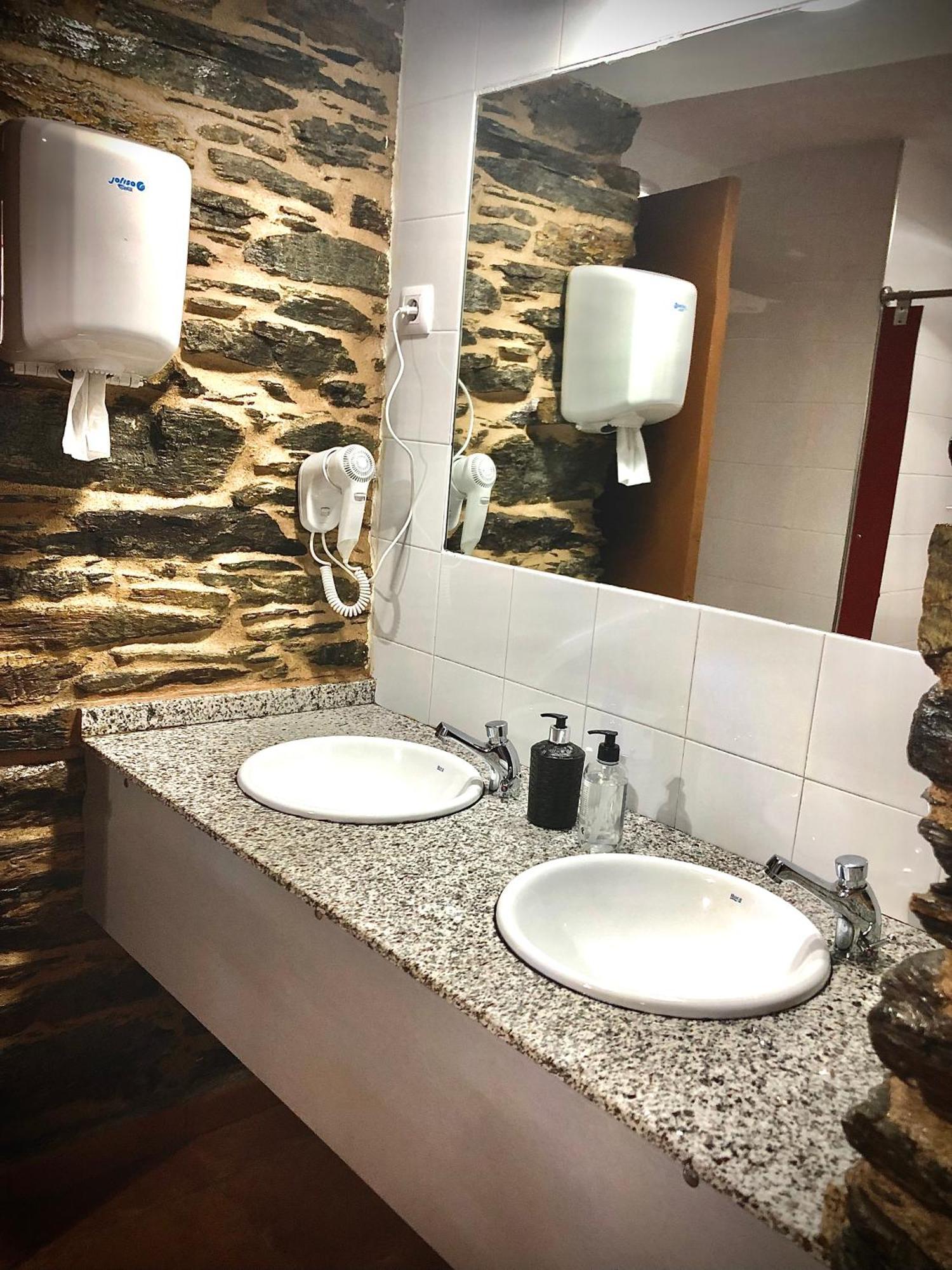 Albergue Fillobal Vilar  ห้อง รูปภาพ