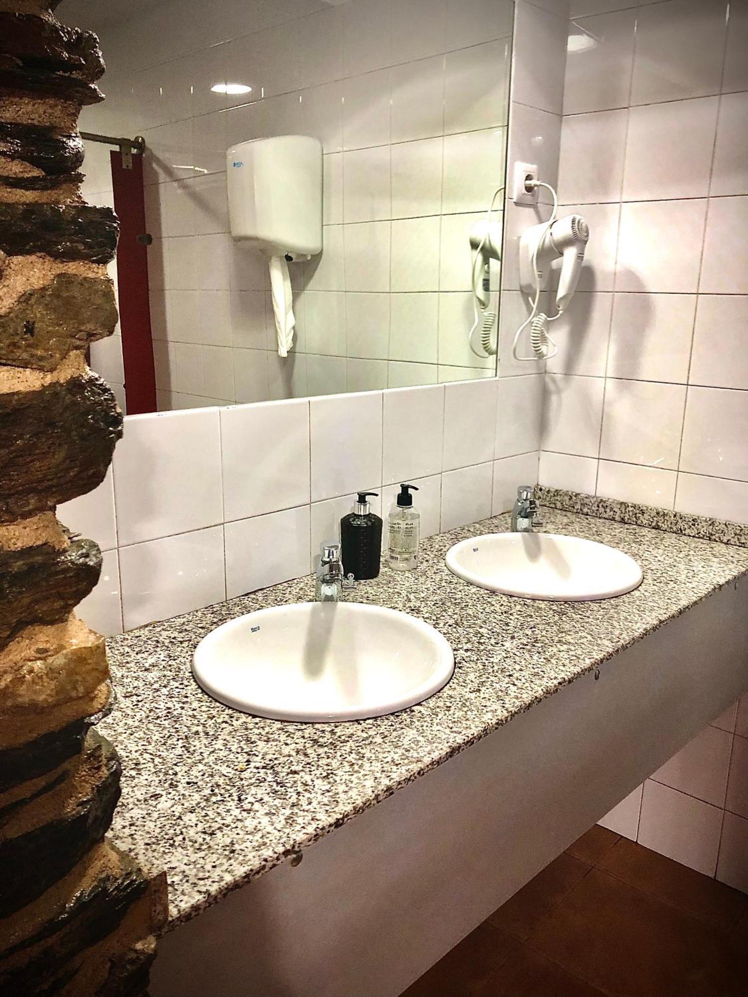 Albergue Fillobal Vilar  ห้อง รูปภาพ